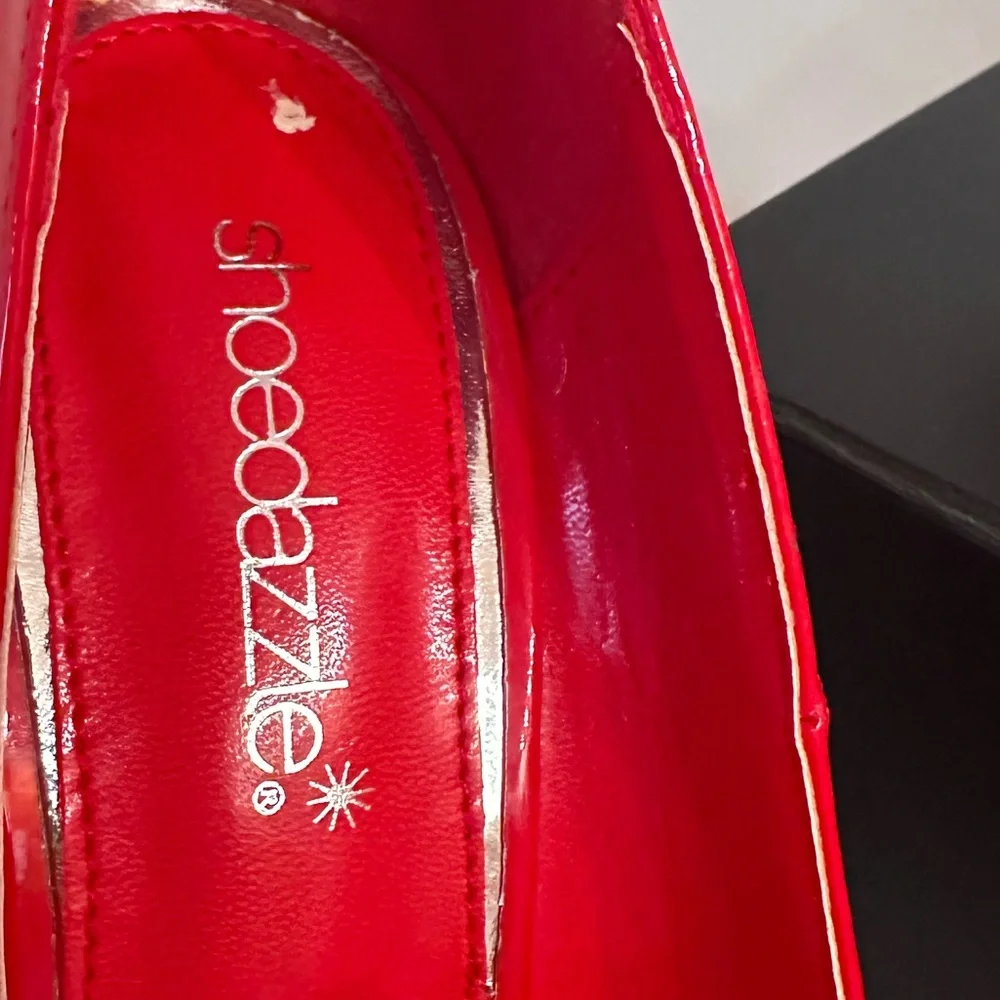 Shoe Dazzle striking bold
